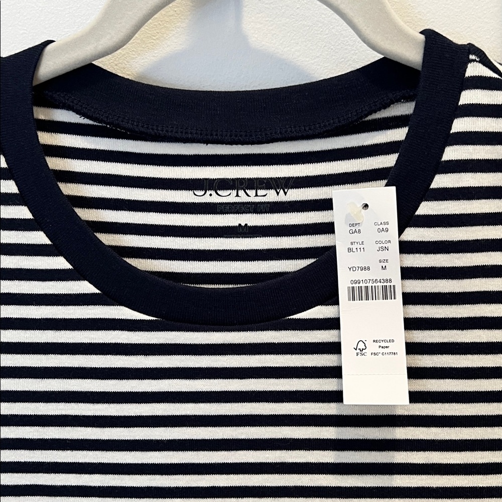 NWT JCrew Navy and White Stripe Perfect-Fit Long-Sleeve T-shirt -- Size Medium - Picture 3 of 4